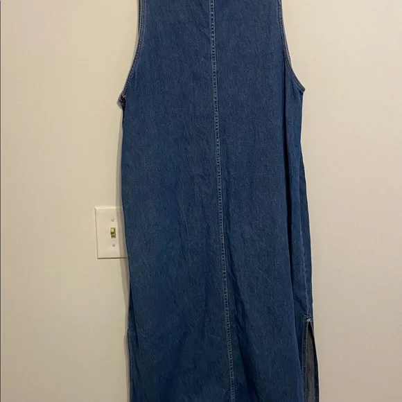 Denim Sleeveless Dress with Pockets, splits on both sides, nice shape - Picture 5 of 7